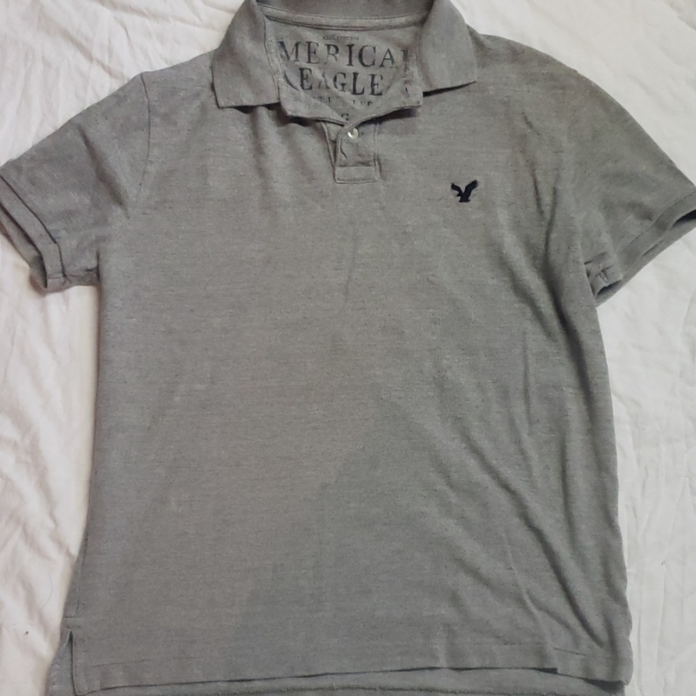 American Eagle polo